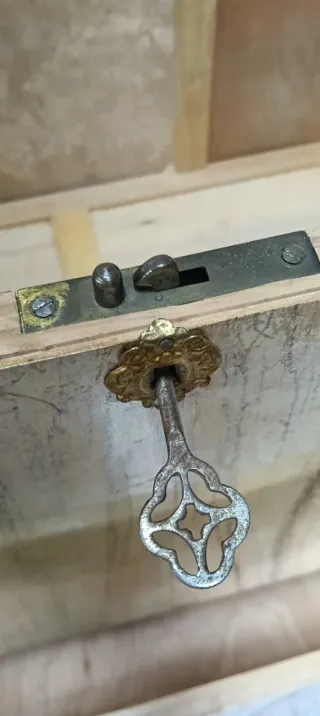 Baúl antiguo para dote de novia años 50