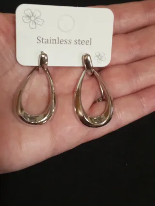 Pendientes lágrima acero hipoalergénico
