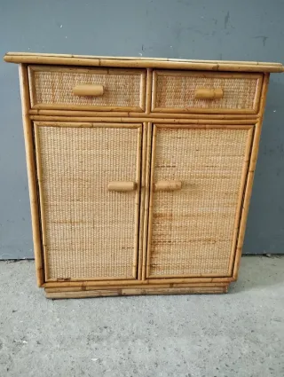 Mueble auxiliar bambú y mimbre años 60