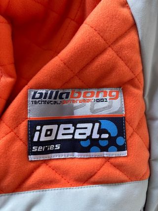 Anorak esquí mujer Billabong gris, beige y naranja