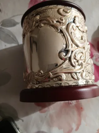Portapenne vintage decorato