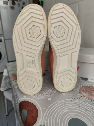 Zapatillas Rosa (tierra) y Blanco