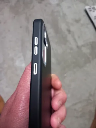 Funda Spigen Enzo Aramida Galaxy S25+