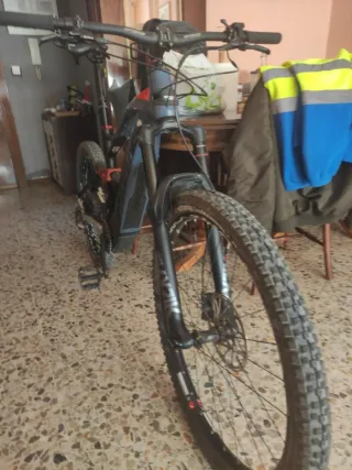 Bicicleta Eléctrica Enduro