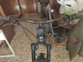 Bicicleta Eléctrica Enduro