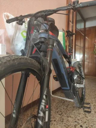 Bicicleta Eléctrica Enduro