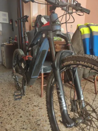 Bicicleta Eléctrica Enduro
