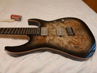 Ibanez RG1121PB CKB Premium + Estuche Ibanez