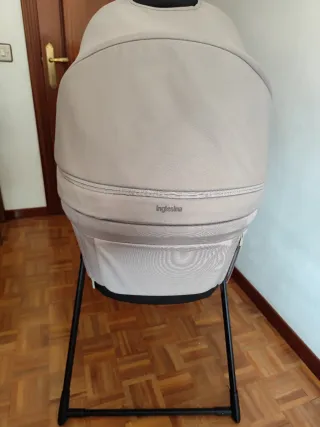 Capazo Inglesina Open Up con Soporte Stand Up