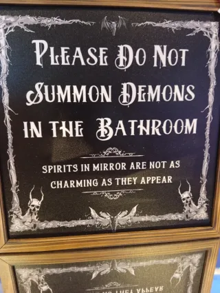 Placa Decorativa Não Convocar Demónios