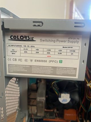 Ordenador Torre Negra/Plata sin disco duro