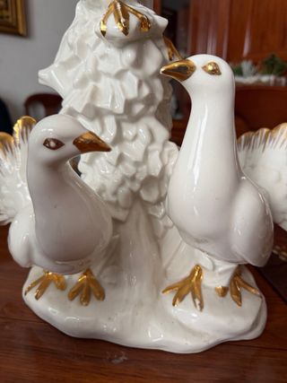Figura Palomas Cerámica Dorada