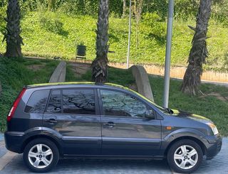 Ford Fusion 2010