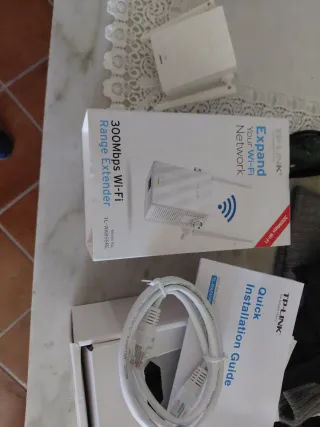 TP-Link Range Extender 300Mbps Wi-Fi