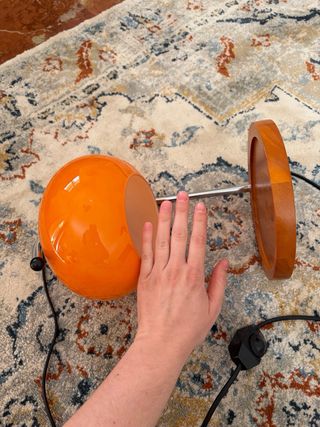 Lámpara Naranja Cristal Metal Madera.