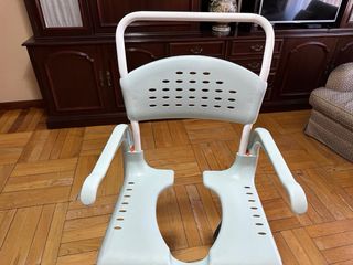 Silla ortopédica de aseo Etac