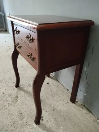 Mesita auxiliar antigua madera y metal