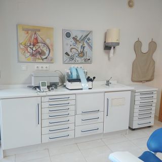 Lote Equipo Dental (LIQUIDACIÓN)