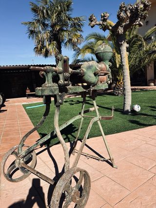 2 Bombas Vino Antiguas