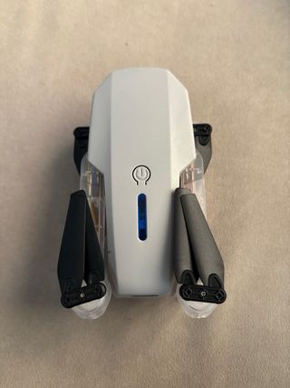 Dron con cámara y luces LED