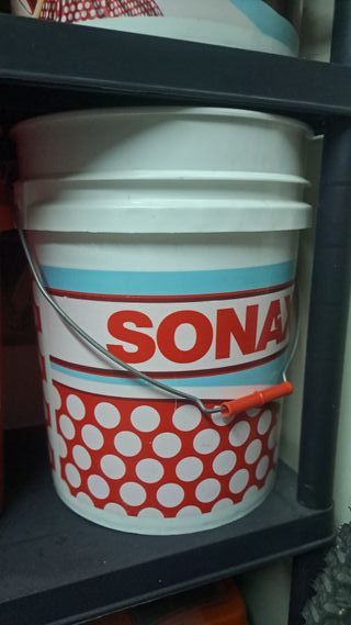 Balde Profissional Sonax com Grit Guard