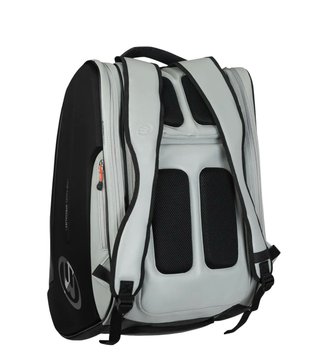 Paletero Bullpadel Hack Negro y Blanco