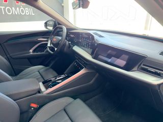 AUDI Q5 LAUNCH EDITION TDI QUATTRO 150 KW S TRONI