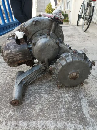 Motor Vespa 160cc