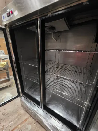 Armario Expositor Refrigerado 2 Puertas