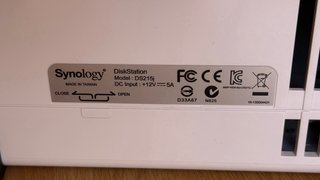 Synology DS215j NAS - 2 bahias - sin discos