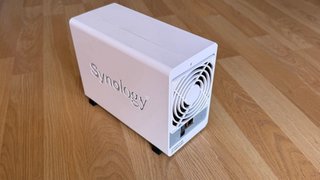 Synology DS215j NAS - 2 bahias - sin discos