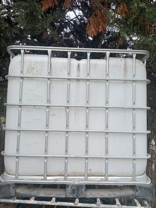 Contenedor IBC 1000L con Rejilla Metálica.