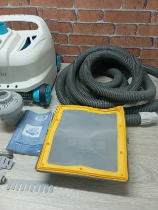 Robot Limpiafondos Intex ZX300