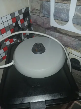 Hervidor de agua Aigostar blanco