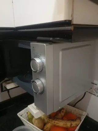 Microondas orbegozo plateado