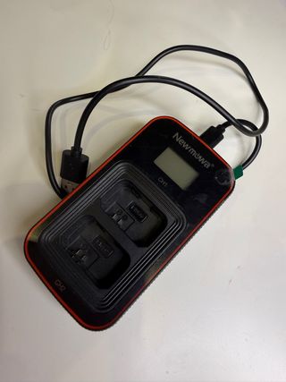 Cargador Baterías Cámara Newmowa CH1