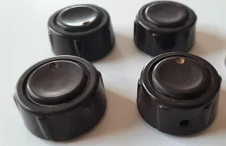 4 Perillas Radio Antigua Marrón