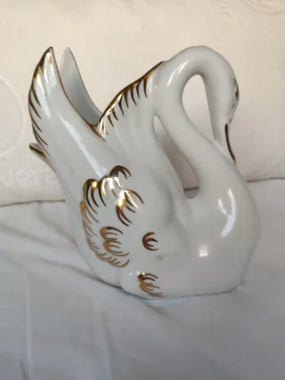 Figura Cisne Porcelana Dorada