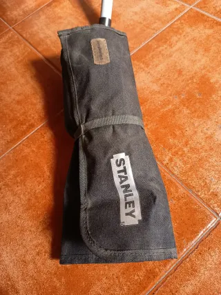 Estuche con gubias y herramientas