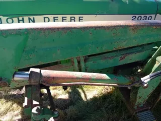 Tractor John Deere 2030 con pala