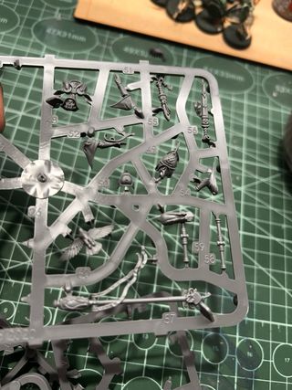 Bits Lumineth sobrantes para maquetas