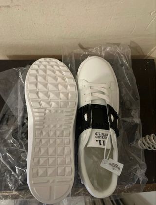 Valentino Rockstud Untitled sneakers bianche