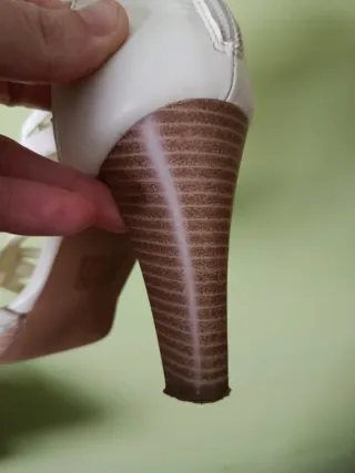 Sandalias tacón Marypaz blancas T.39