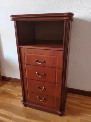 Mueble de madera para TV con tapa giratoria