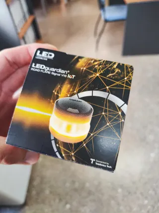 Luz V16 OSRAM LEDguardian Conectada DGT 3.0