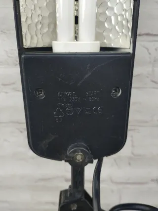 Lámpara de escritorio flexible negra