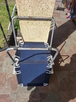 Sedia pieghevole per campeggio/spiaggia blu e bianco