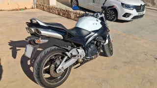 Suzuki GSR600 Naked Moto