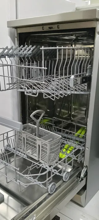 Lavavajillas Smeg 45cm 85x45x69 cm