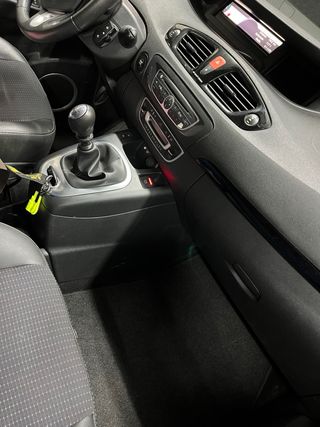 Renault Gran escenic 2011